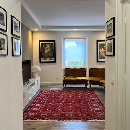 Apartment On The Square Roma Exterior foto