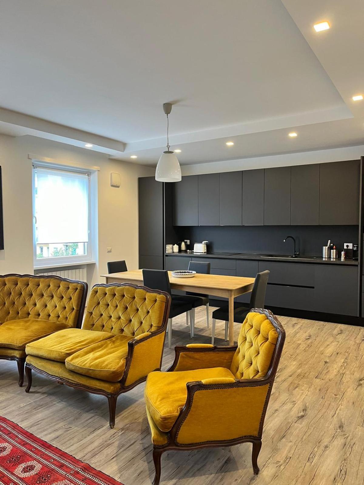 Apartment On The Square Roma Exterior foto